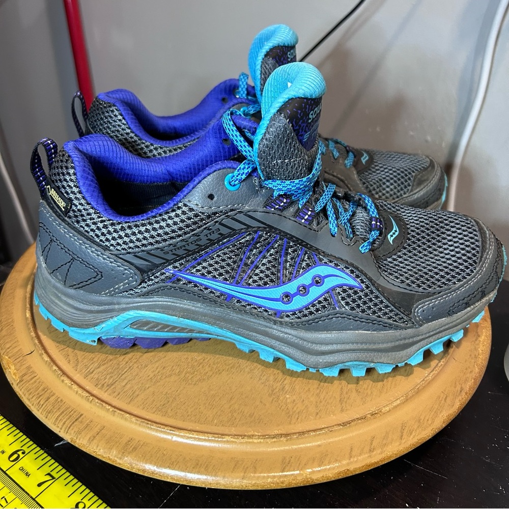 Saucony sneakers Stratos TR3 Goretex All terrain running‎ shoes 6.5 blue grey